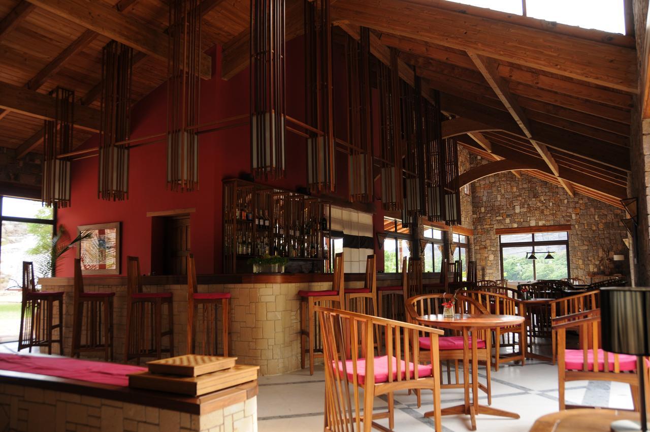 Le Jardin Du Roy 호텔 Ranohira 외부 사진