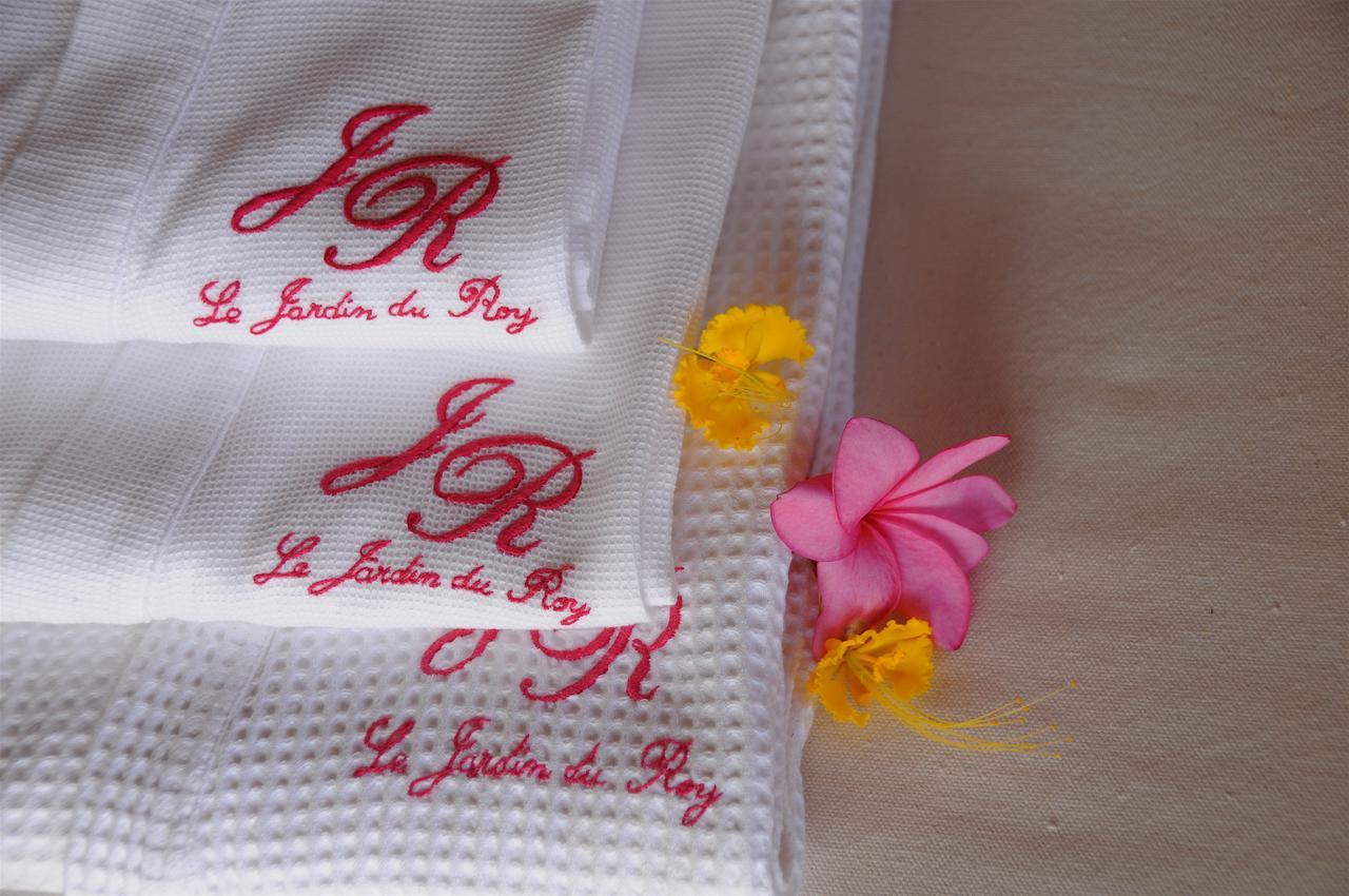 Le Jardin Du Roy 호텔 Ranohira 외부 사진